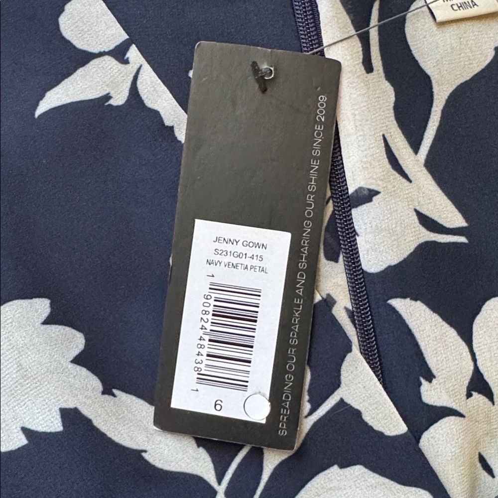 Sachin & Babi Jenny Floral Gown Navy Venetia Petal Size 6 NWT - Picture 12 of 14